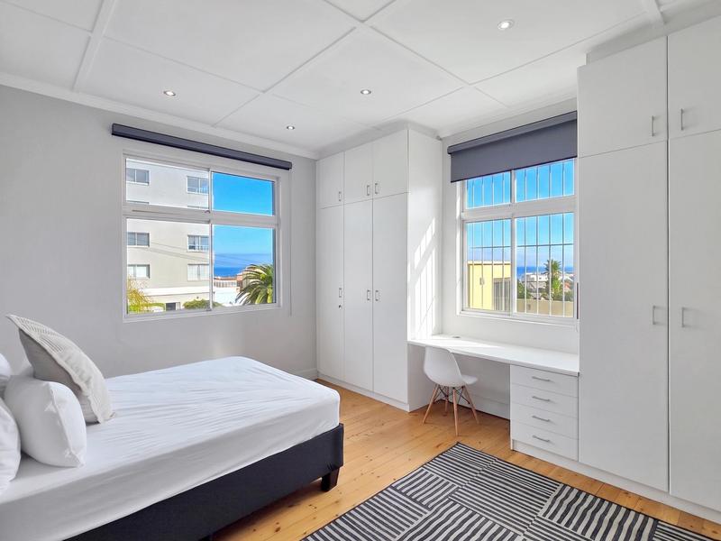 4 Bedroom Property for Sale in Bantry Bay Western Cape